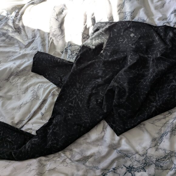 Lululemon Wunder Under Pant Full-On Luon (Roll Down) - Size 10 - Picture 3 of 5